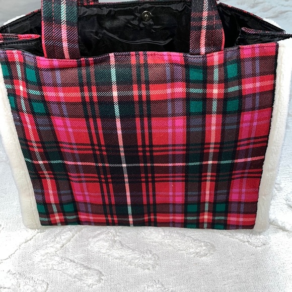 New!! Victoria’s Secret Limited Edition Large Plaid Tote With Logo - Picture 9 of 11